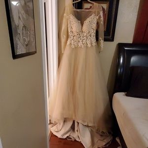 Wedding dress